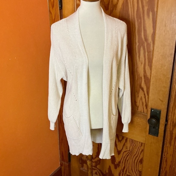 Universal Thread Oatmeal Beachy Cardigan - Picture 5 of 9